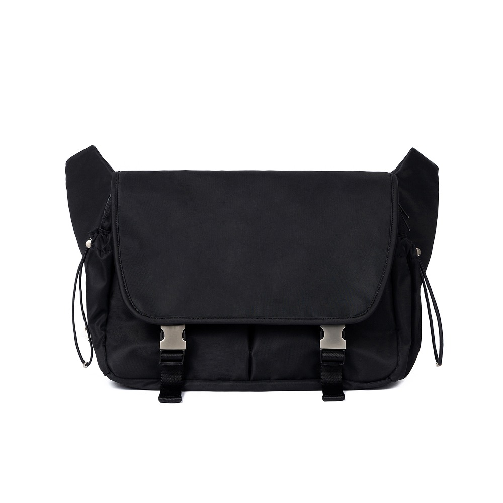 2-Buckle Shoulder Messenger Bag 002 (Black)